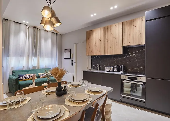 Montmartre By Prestige Apartment *